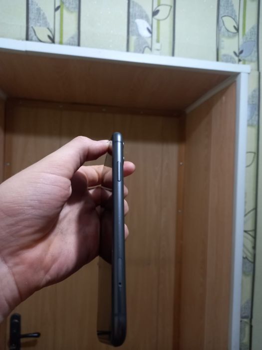 iPhone 11, все в аригенале