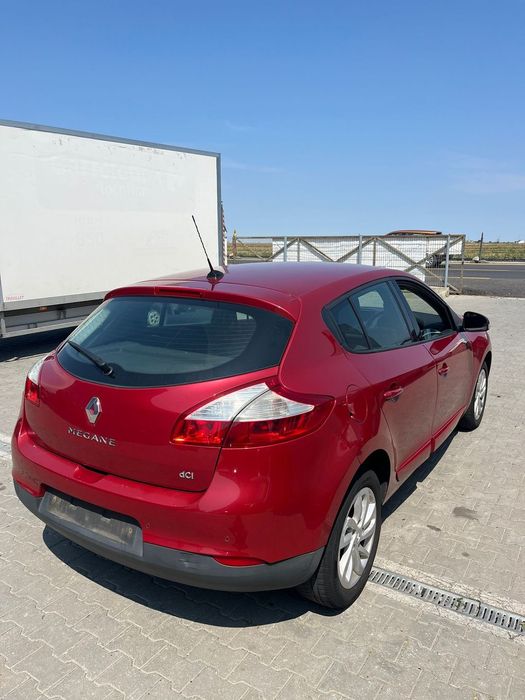 Dezmembram Renault Megane 3 1.6 diesel din 2015