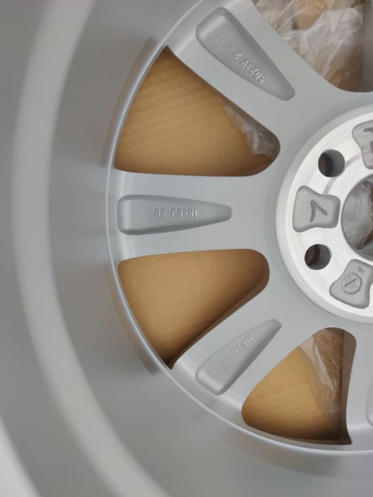 Диск колесный на Лексус RX 300.