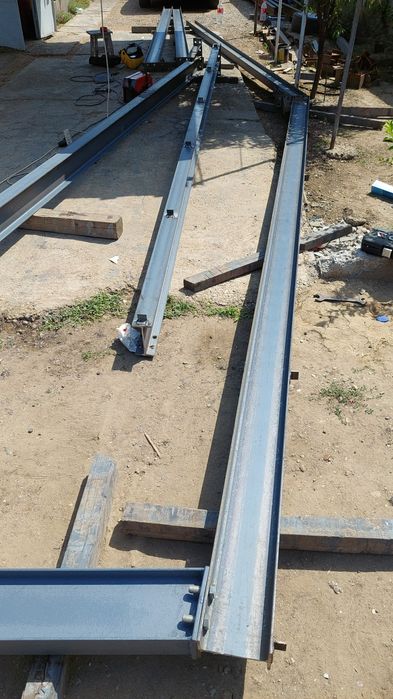 Vând 4ferme metalice la 11m din IPE160 la 3000euro