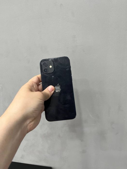 Iphone 12  64gb.