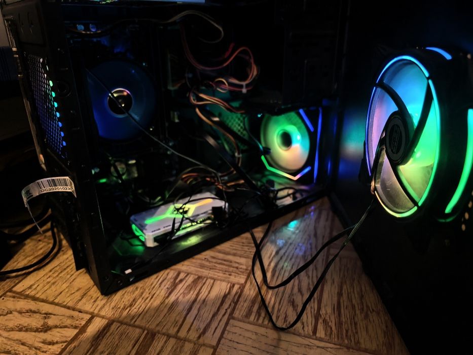 Продам корпус i3 9320 процессор