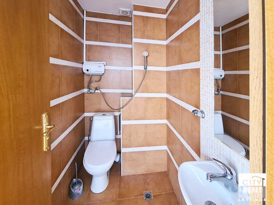 Дава се под наем Офис в Велико Търново, Център - 55 кв.м за 280 € - Снимка #4