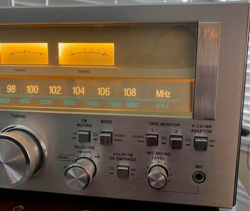 Sansui G6000 в перфектно състояние от 20 години съм втори собственик.