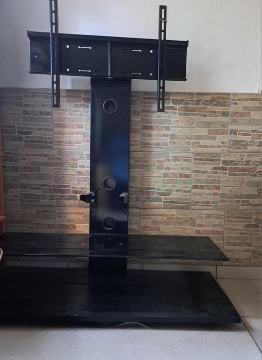 Продам стол для телевизора