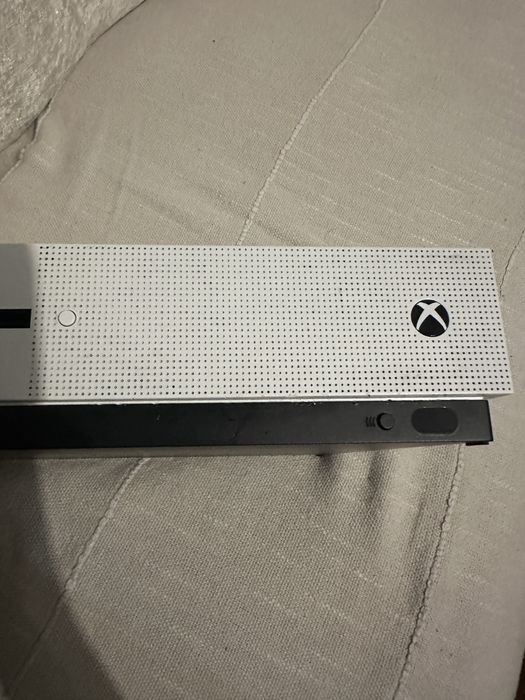Xbox one s 1 TB