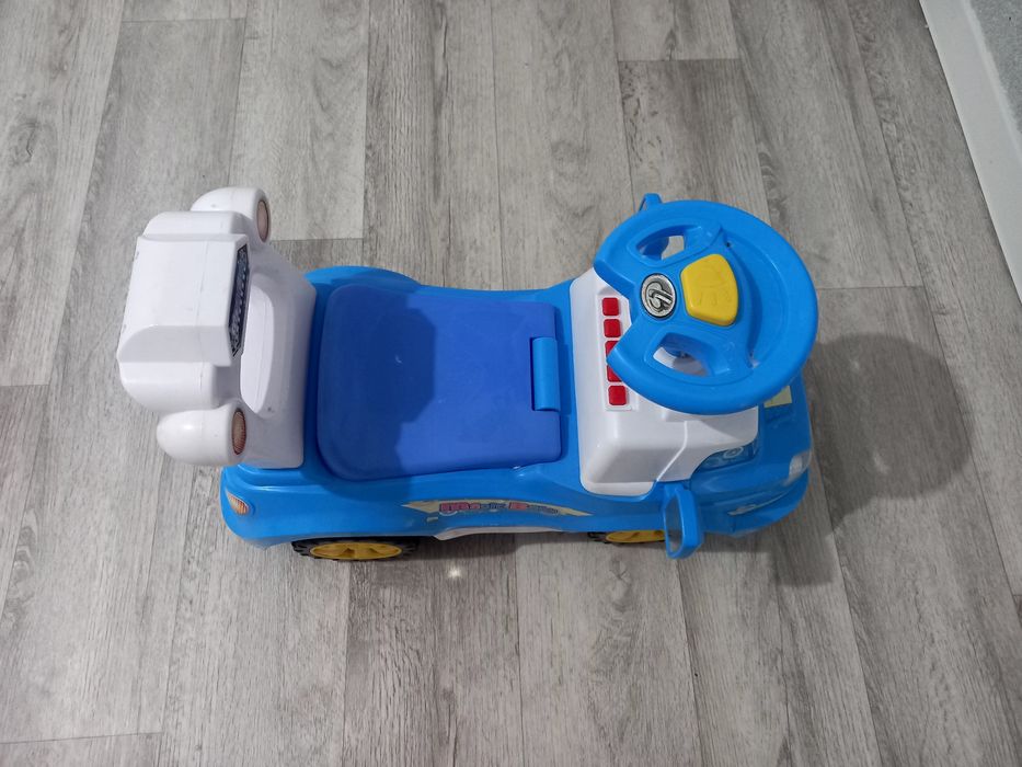 Транспорт детский ( толокар)  magic baby