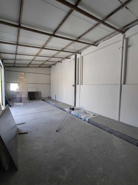 Дава се под наем Склад в Шумен, Пазара - 60 кв.м за 306 € - Снимка #1