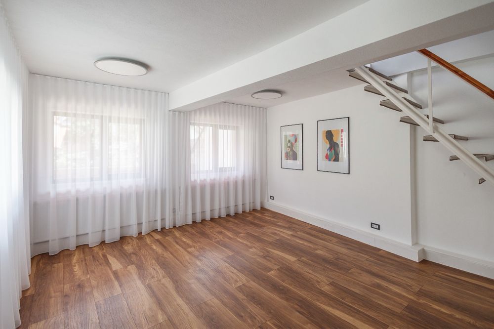 Casă boutique cu terasă panoramică spre Tâmpa | Vânzare directă de la proprietar | Fără comision