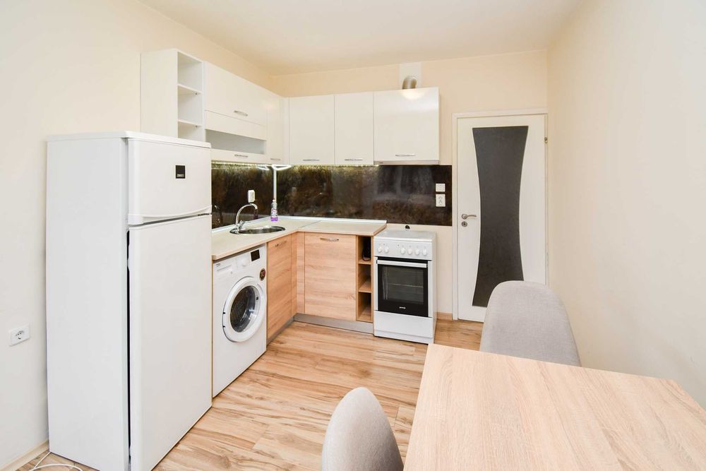 Продава се Двустаен апартамент в София, Център - 64 кв.м за 789 €/кв.м - Снимка #1