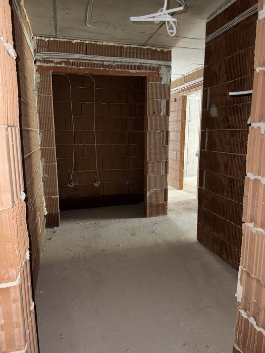 Продава се Тристаен апартамент в София, в.з. Киноцентъра - 143 кв.м за 1901 €/кв.м - Снимка #3