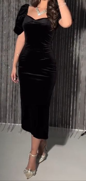 Продам вечернее новое платье.