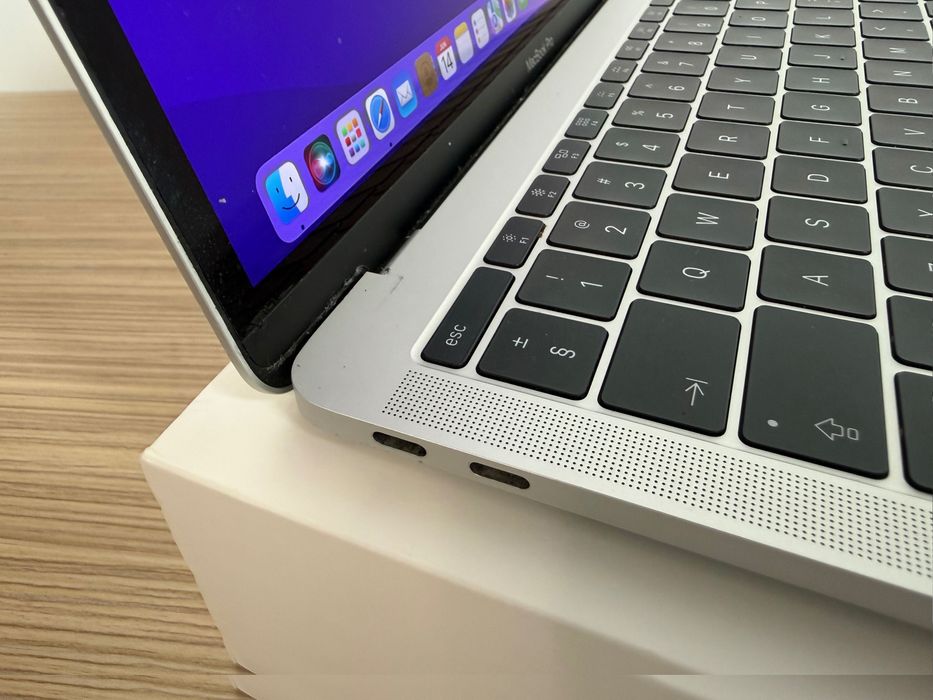 macbook Pro 13" 2016, i5, 8Gb, 256SSD folosit, fara charger
