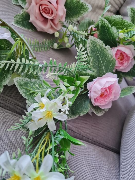 Изкуствени цветя за аранжировка