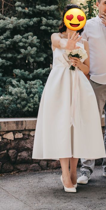 Продам платье (цвет айвори)