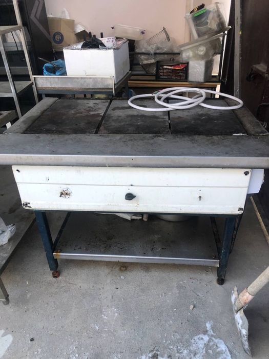 Plita dlya podgotovleniya pishi