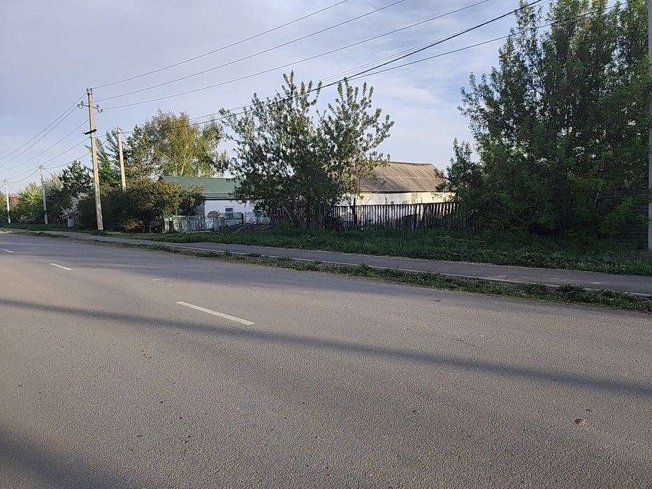 Продается земельный участок 18 соток.