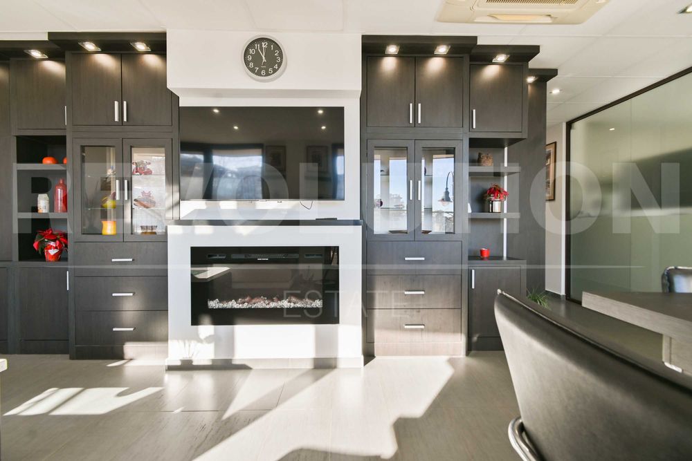 Продава се Многостаен апартамент в София, Манастирски ливади - 164 кв.м за 2714 €/кв.м - Снимка #2