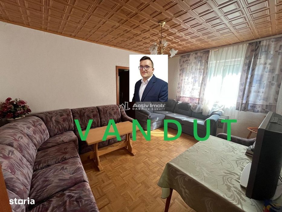 Caransebes, 2 Camere Et., 1, Zona Nord — fotografia 1
