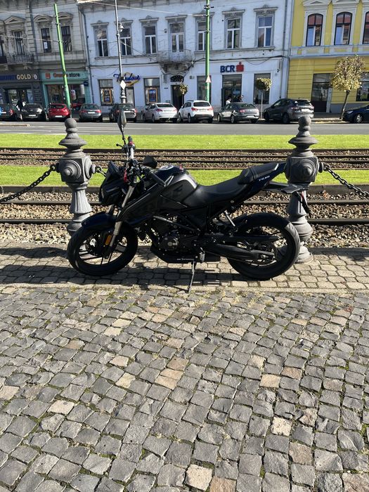 Vând motocicletă voge r125