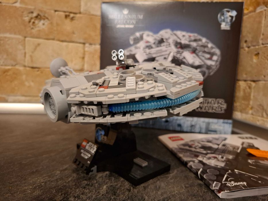 LEGO Star Wars Millennium Falcon 75375