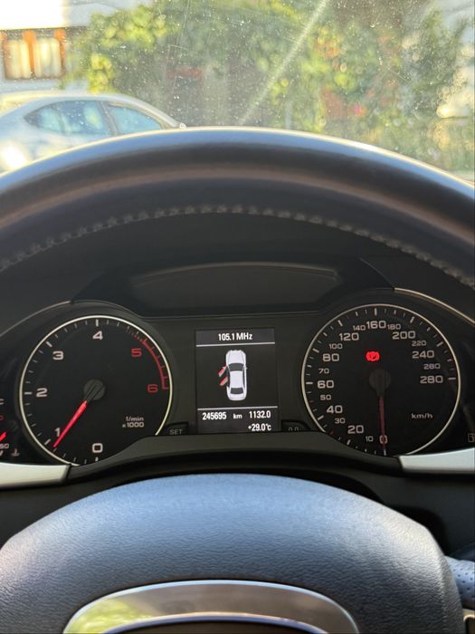 Audi A4 B8 2.0 TDI • 2011 • 143 CP