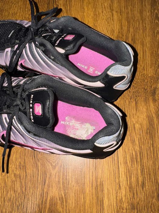 adidasi nike shox black pink