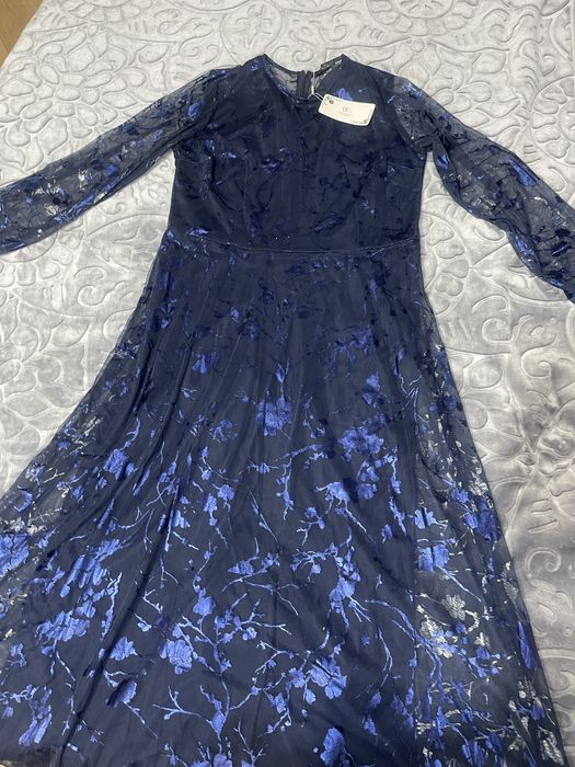 Продам платье женское