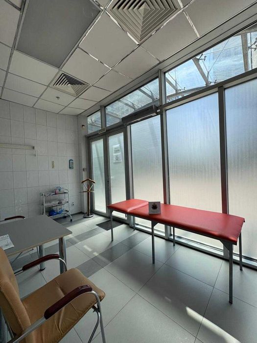 Свободное назначение,· 570 м²