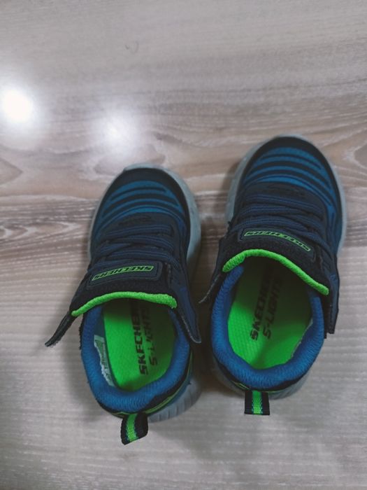 Бебешки светещи маратонки Skechers