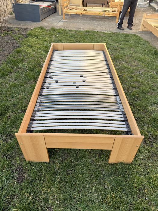 Pat din lemn , somiera si saltea 200/90