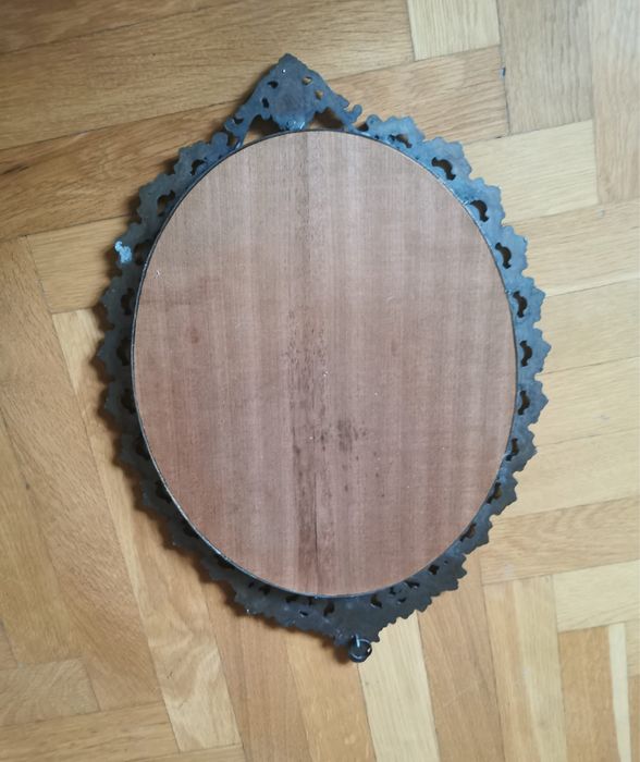 Овално огледало във френски винтидж рококо стил златна рамка бронз