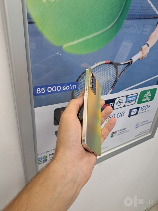 Срочно Vivo V23 5G память 8+8/128гб хама жои зор