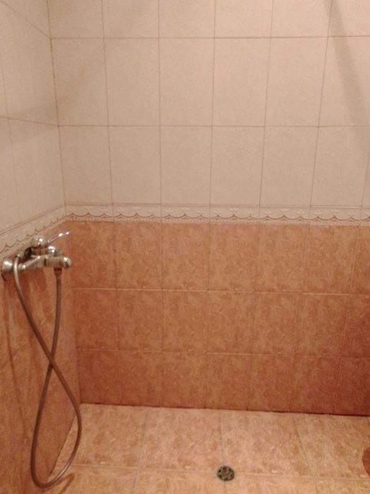 Дава гарсониера под наем в идеален център