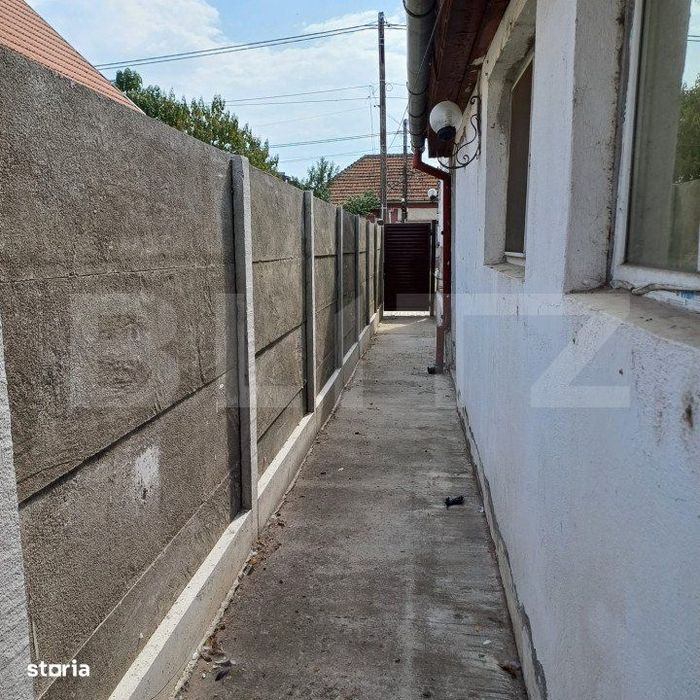 Casa individuala renovabila, 7 camere, 219mp utili, 647mp teren, Remet