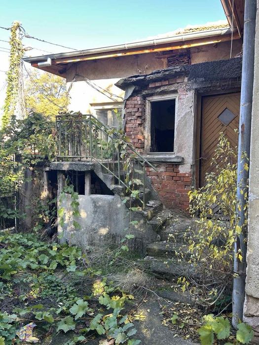 Продава се Къща в с. Доброславци, Област София-град - 700 кв.м за 117 €/кв.м - Снимка #6