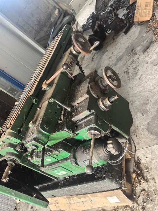 Фреза универсална българска