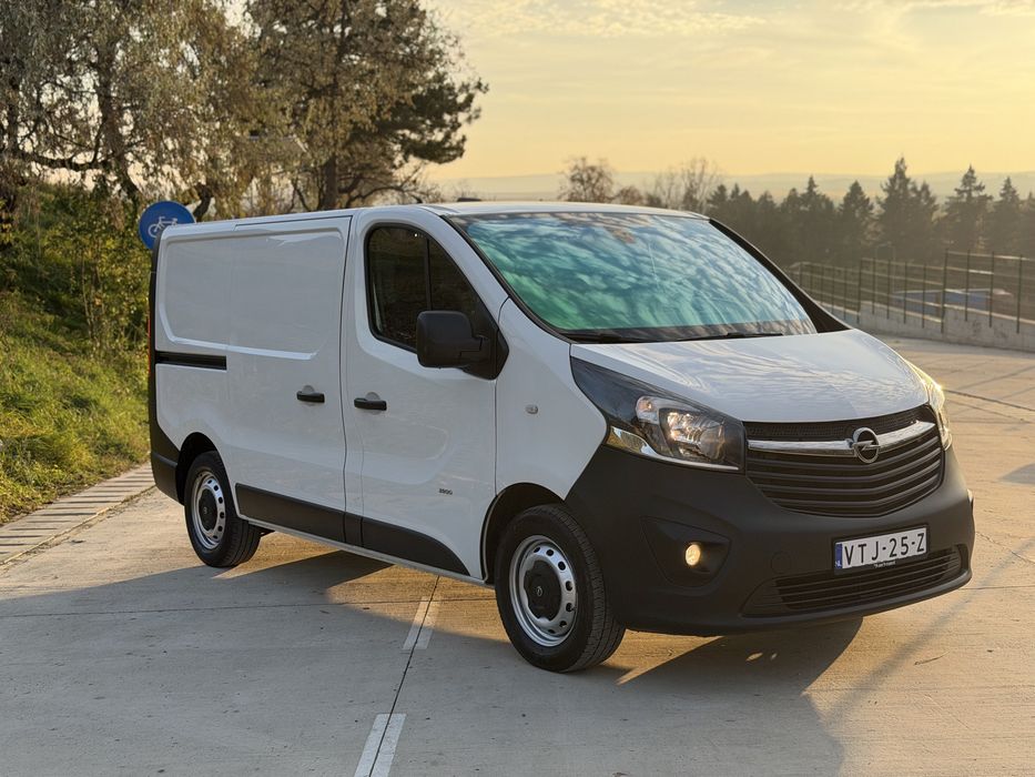 Opel vivaro 1.6 Diesel-O singura turbina 120 Cp - 119.000