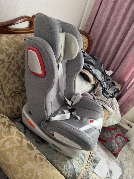 Автокресло Future Baby (в отличном состоянии)