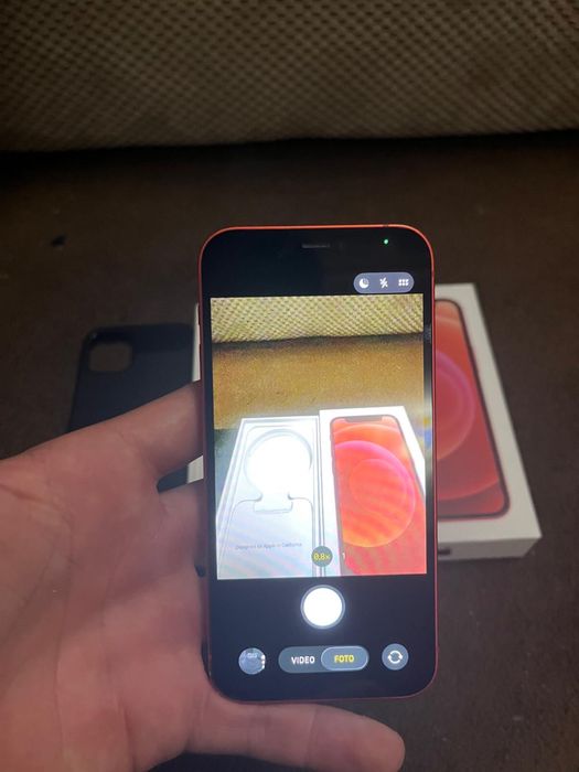 IPhone 12 mini red