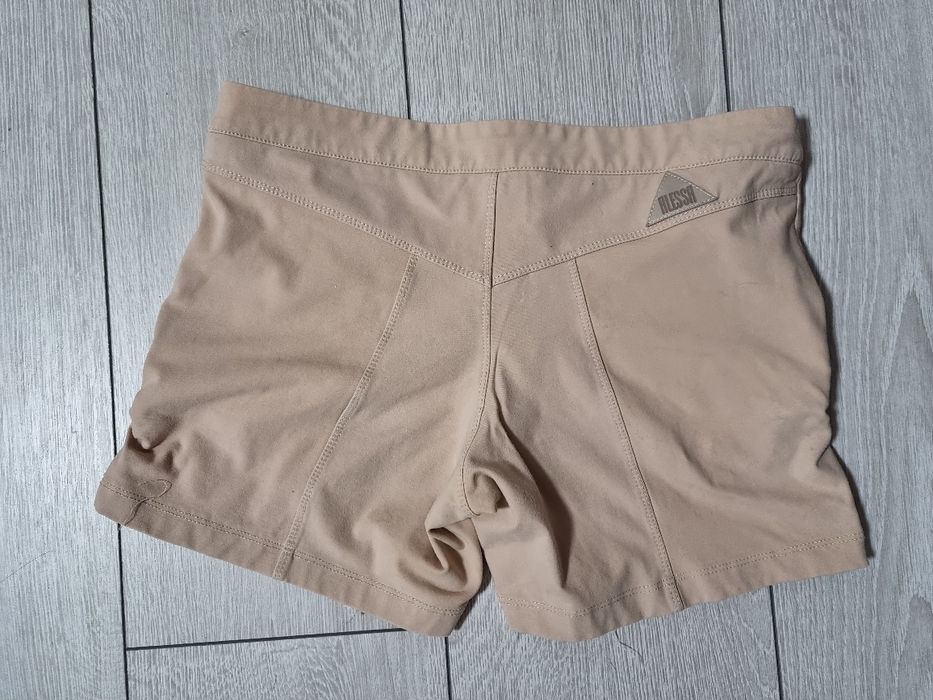 Къс панталон Alessa