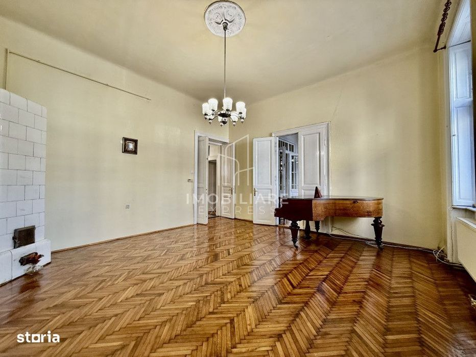 Apartament interbelic | Pozitie centrala