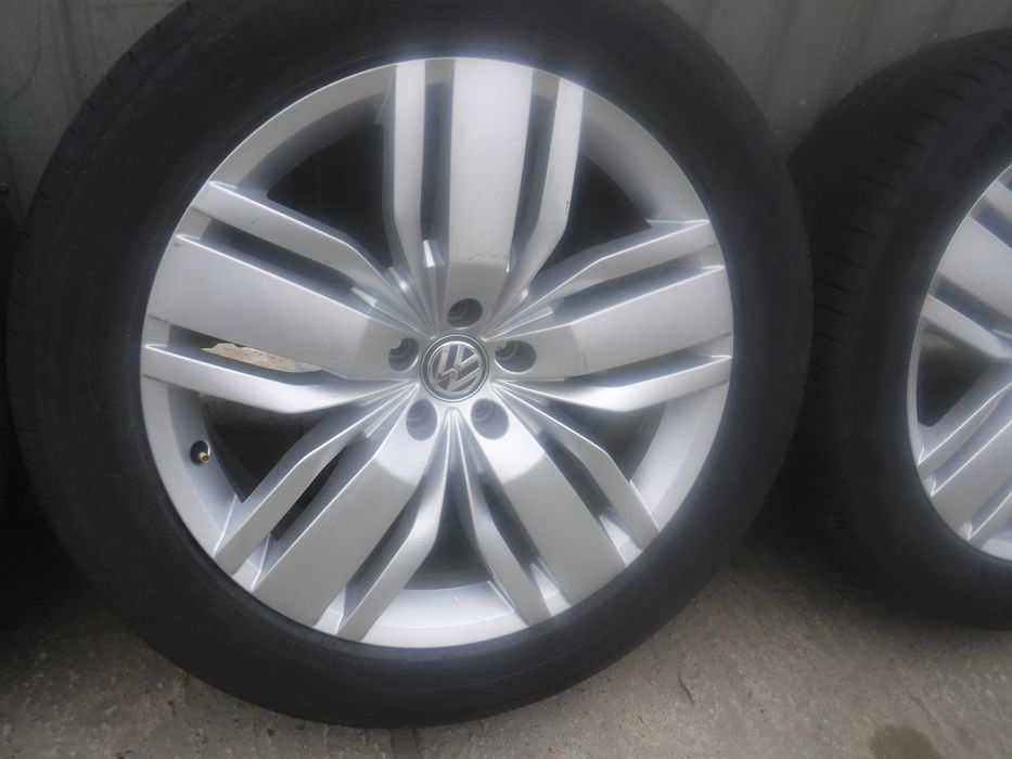 Jante Vw Atlass 255 55 20 vara Continental
