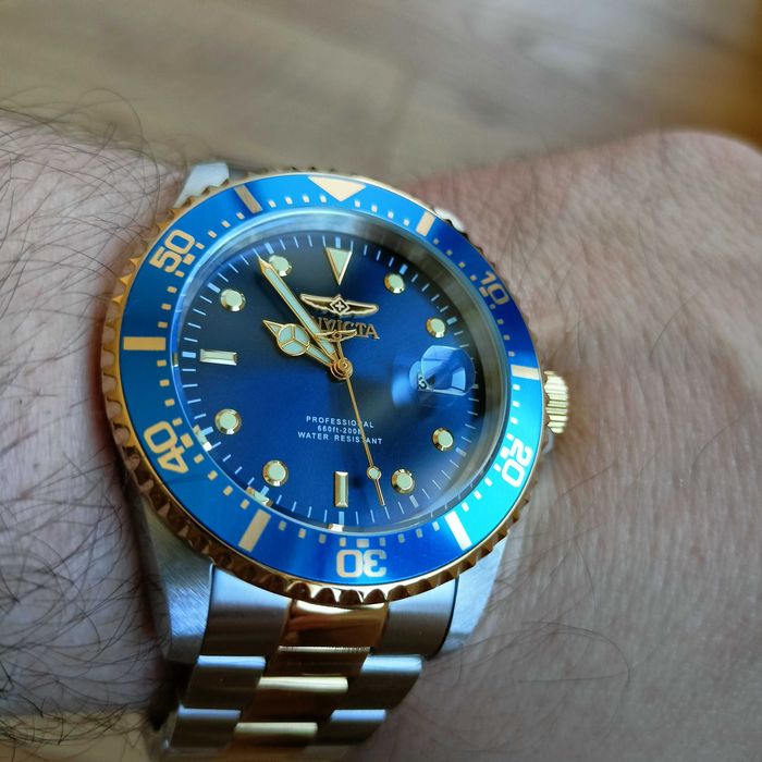 Invictа, 200м водоустойчивост, корона на винт, Seiko Caliber/Hattori/TMI PC32A кварц, 43мм