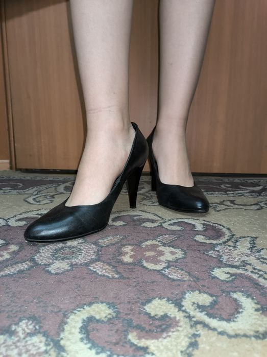 Туфли черные 40 размера