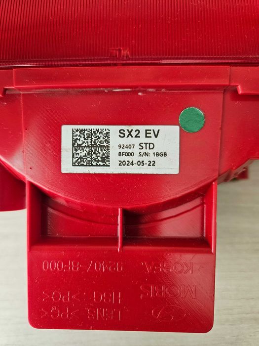 Стоп в задната броня на Hyundai Kona II Electric 92407 - BF000