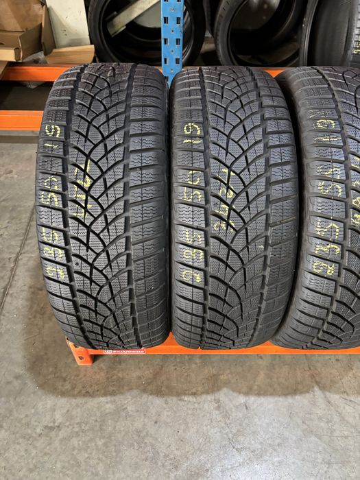 Anvelope Iarna 235/50/19 GoodYear UltraGrip Performance 235 50 19 R19