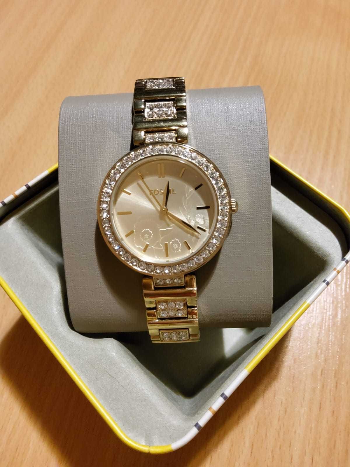 Ceas nou Fossil Karli Three Hand BQ3876 Constanta • OLX.ro