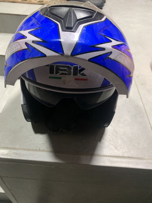 Шлем каска новая