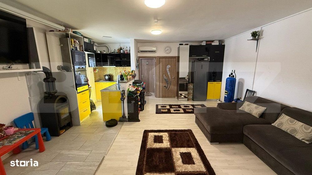 Casa parter 100 mp utili, teren 880 mp, toate utilitatile, Carcea
